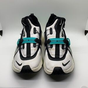 Nike Air Zoom Flyease Size 7Y